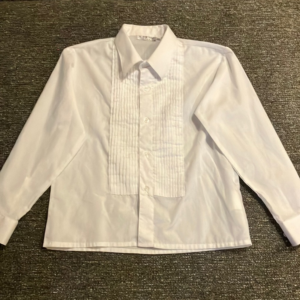 EUC Sz 7 boys white tuxedo shirt